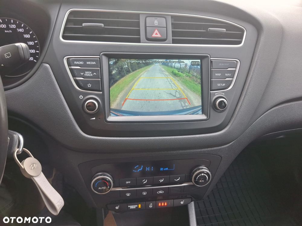 Hyundai i20 1.2 BlueDrive Elegant - 19