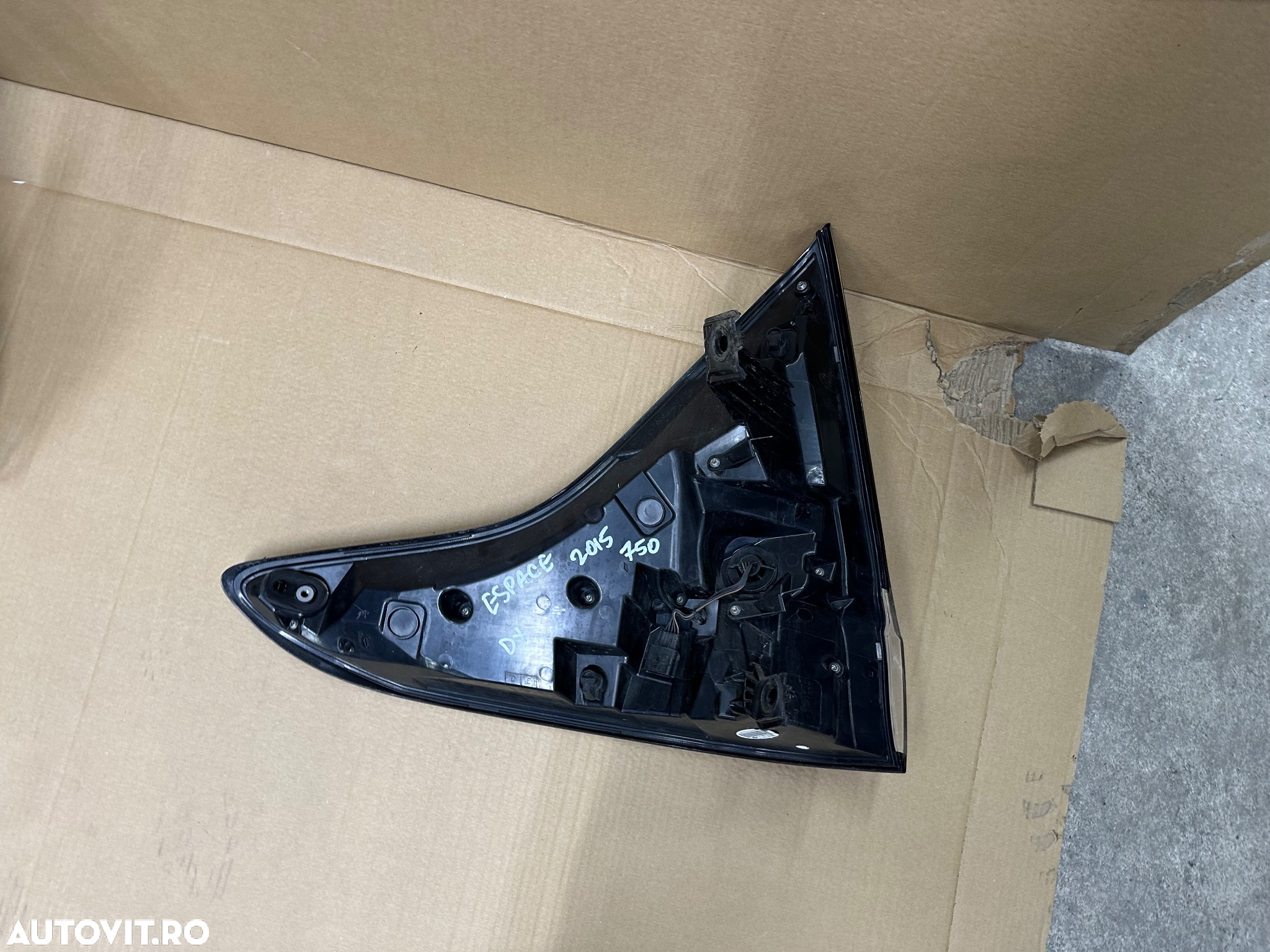 Stop spate stanga RENAULT ESPACE an 2015-2022 cu defect - 3