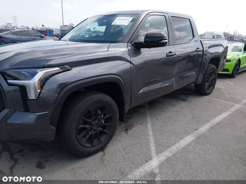 Toyota Tundra - 2