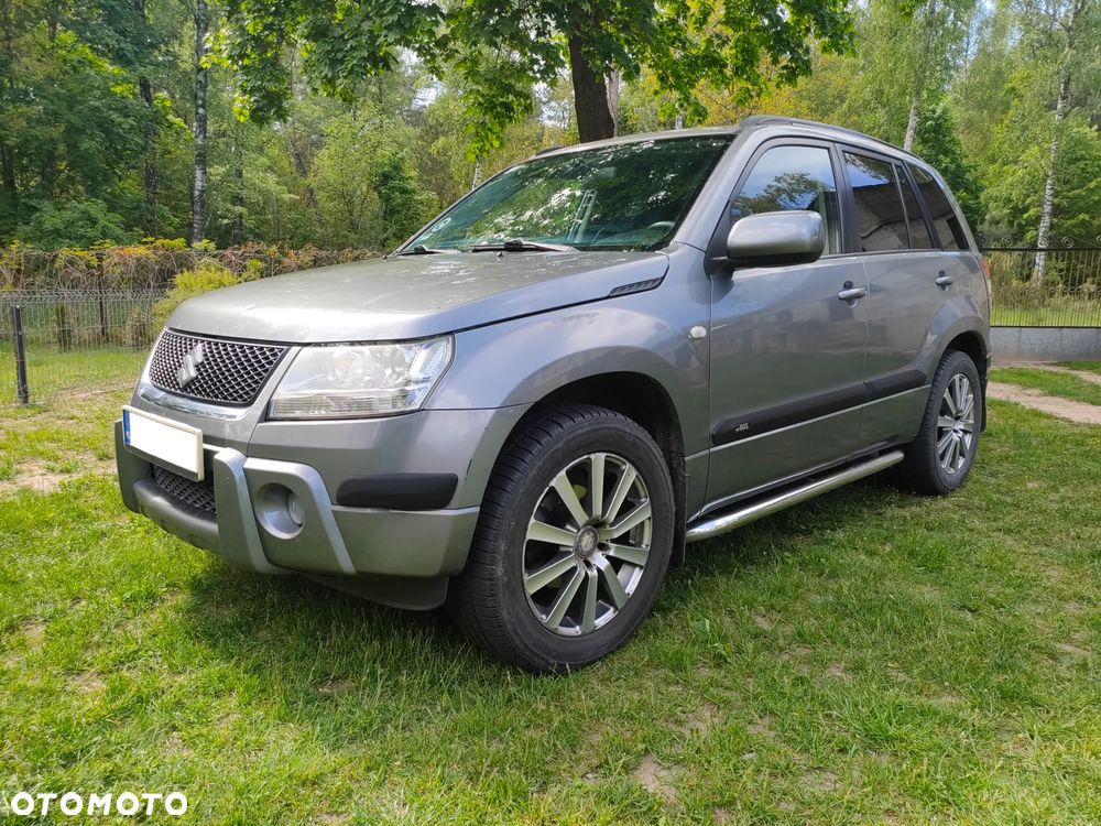 Suzuki Grand Vitara 2.0 - 1