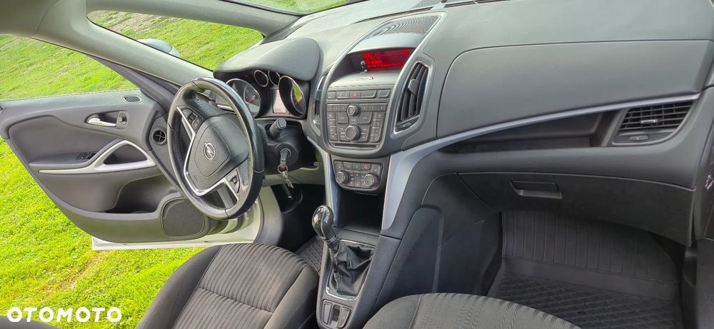 Opel Zafira 1.4 T Enjoy - 11