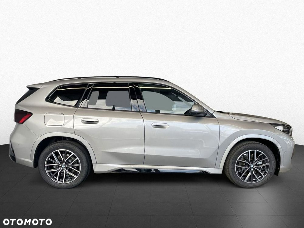 BMW X1 xDrive20d M Sportpaket - 4