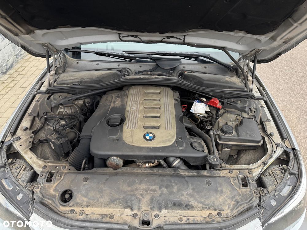 BMW Seria 5 530d Touring - 14