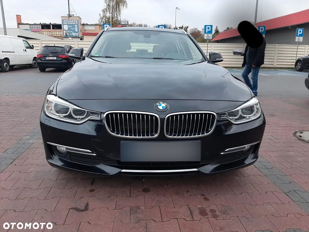 BMW Seria 3 318d Touring Luxury Line - 17