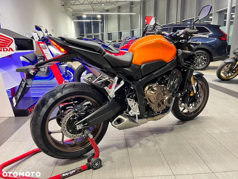 Honda CB - 9