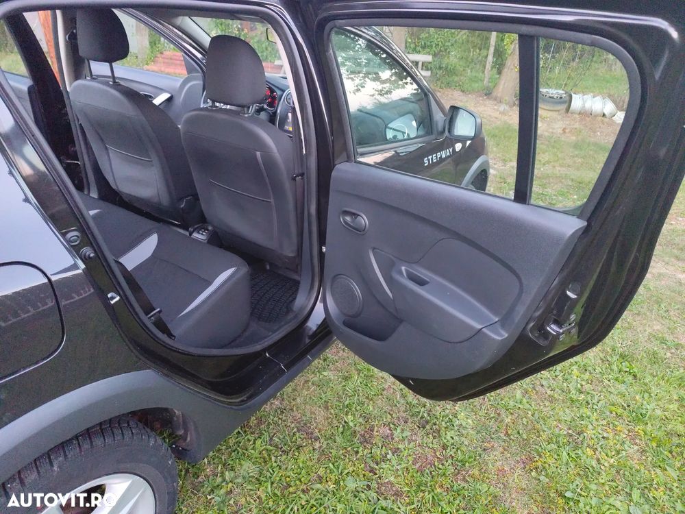 DACIA Sandero Stepway 2015 — imagine 9