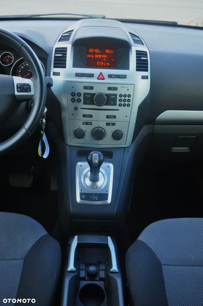 Opel Zafira 1.8 Easytronic Family Plus - 15