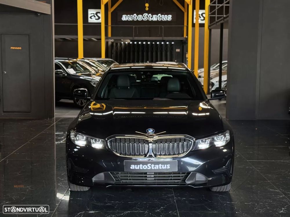 BMW 320 e Line Sport Auto — fotografia 2