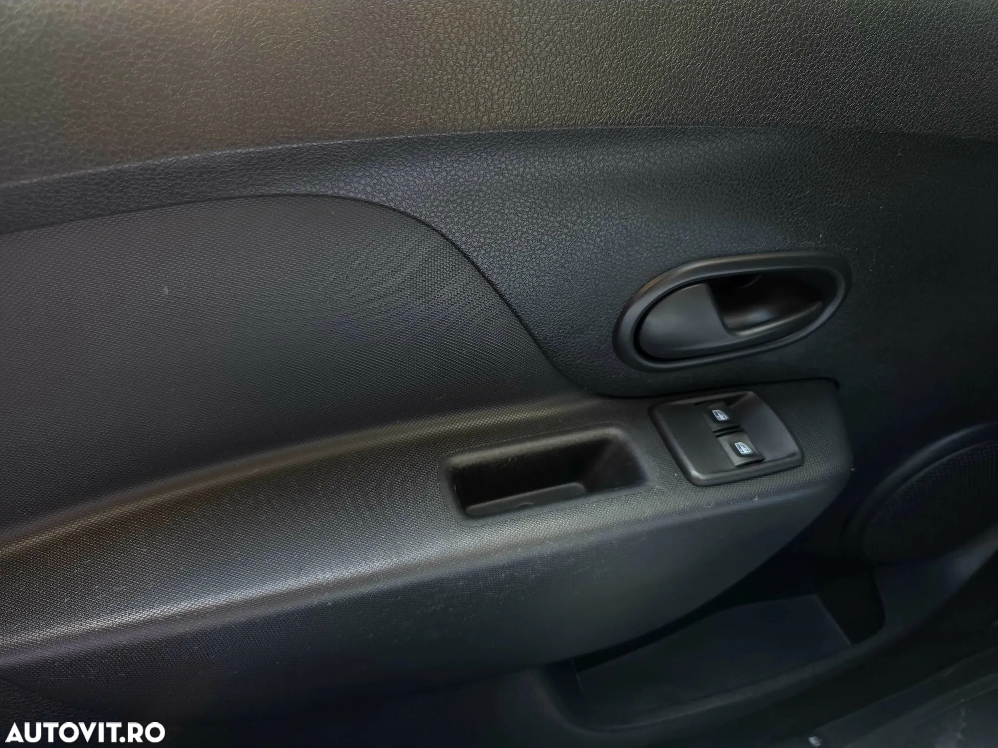 Dacia Logan 0.9 TCe Ambiance - 8