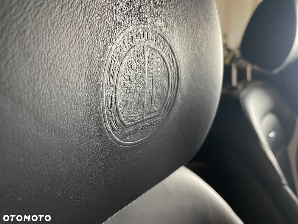 Mercedes-Benz Klasa C AMG 63 S T AMG Speedshift 7G-MCT - 17