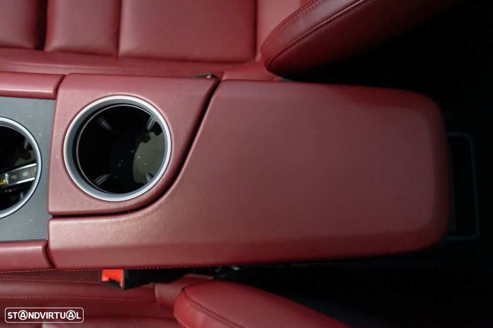 Porsche Taycan 4S - 31