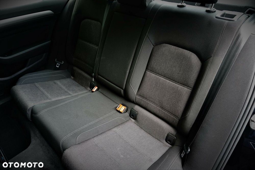 Volkswagen Passat 2.0 TDI SCR Comfortline DSG - 16