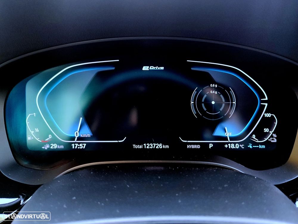 BMW 530 e Pack Desportivo M - 11