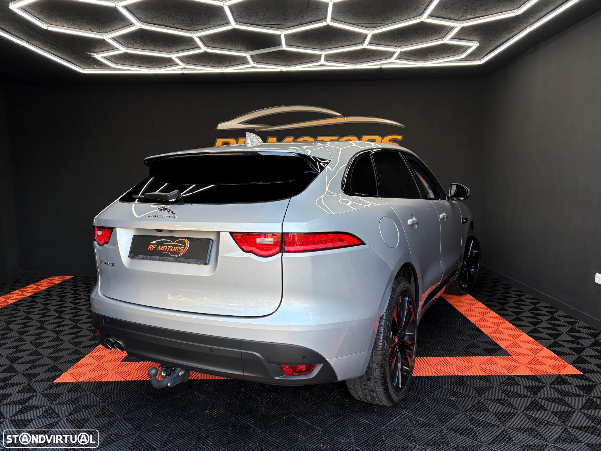 Jaguar F-Pace 20d Aut. R-Sport - 7