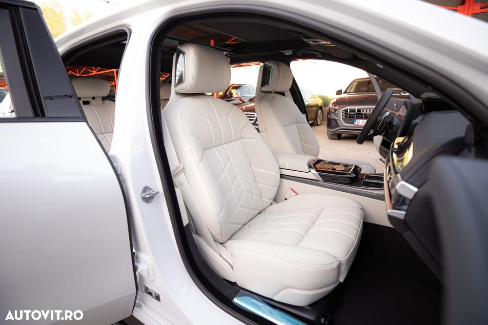 BMW Seria 7 - 10