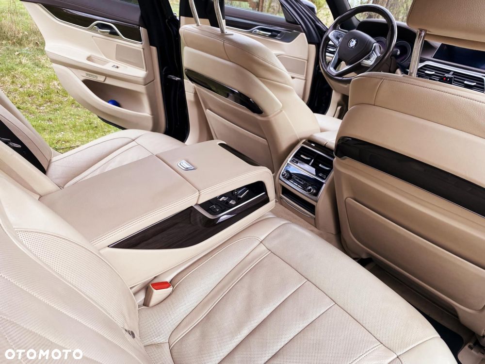 BMW Seria 7 730d - 10