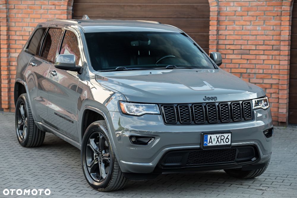 Jeep Grand Cherokee - 8