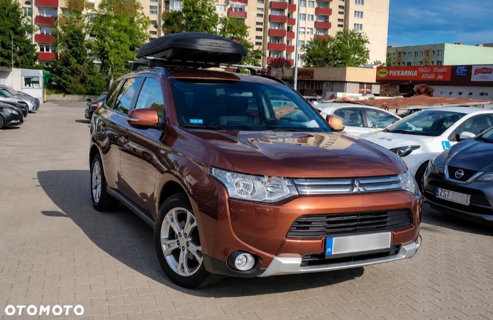 Mitsubishi Outlander 2.0 Instyle Navi CVT - 1