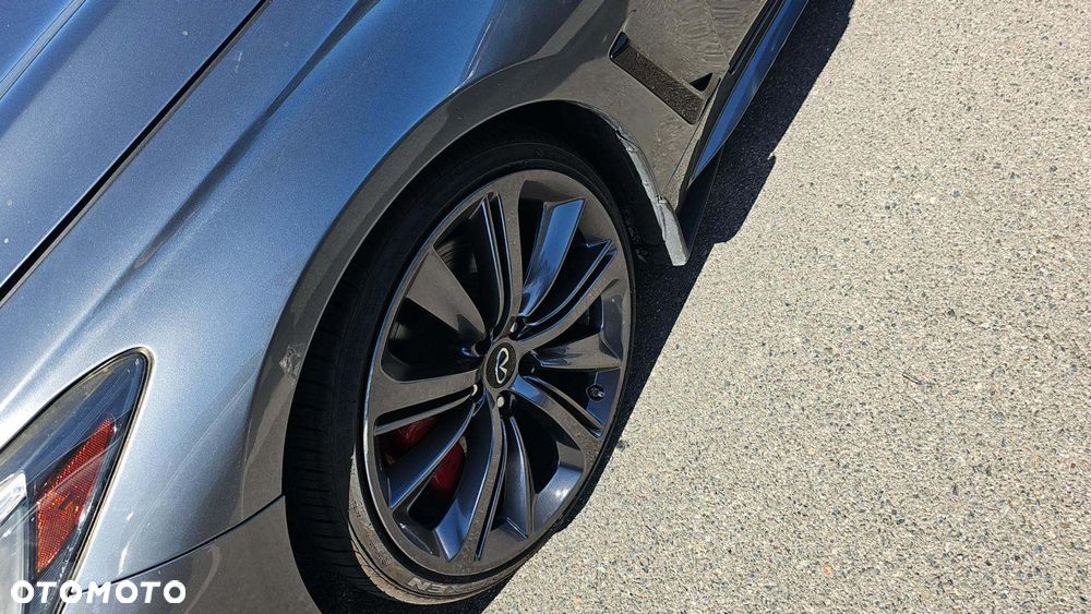 Infiniti Q60 - 15