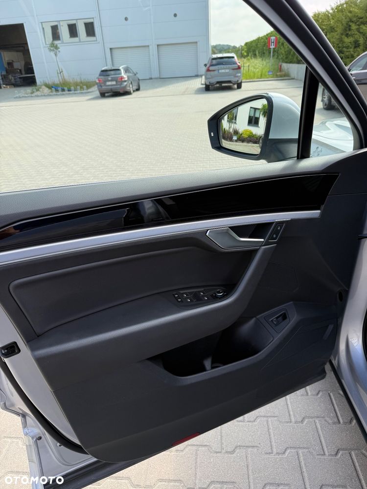 Volkswagen Touareg 3.0 V6 TDI SCR 4Mot - 26