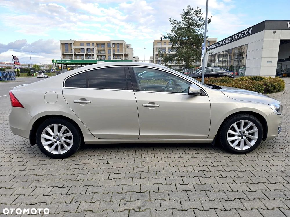Volvo S60 2017 photo 4