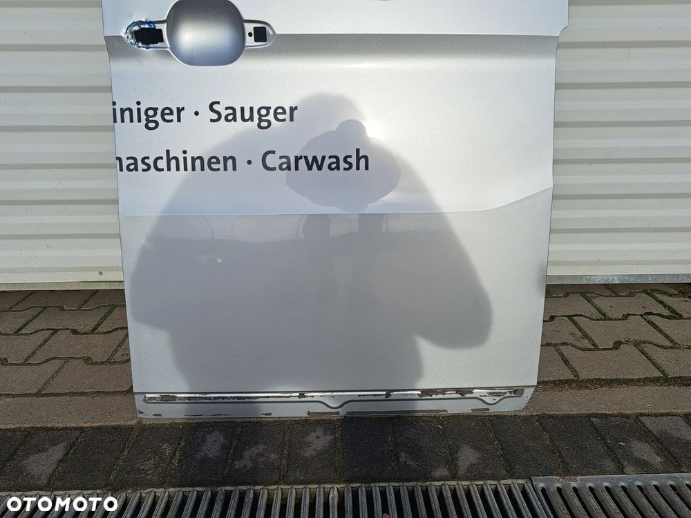 Drzwi prawe tył tylne VW CRAFTER II 7C 2 MAN TGA - 2