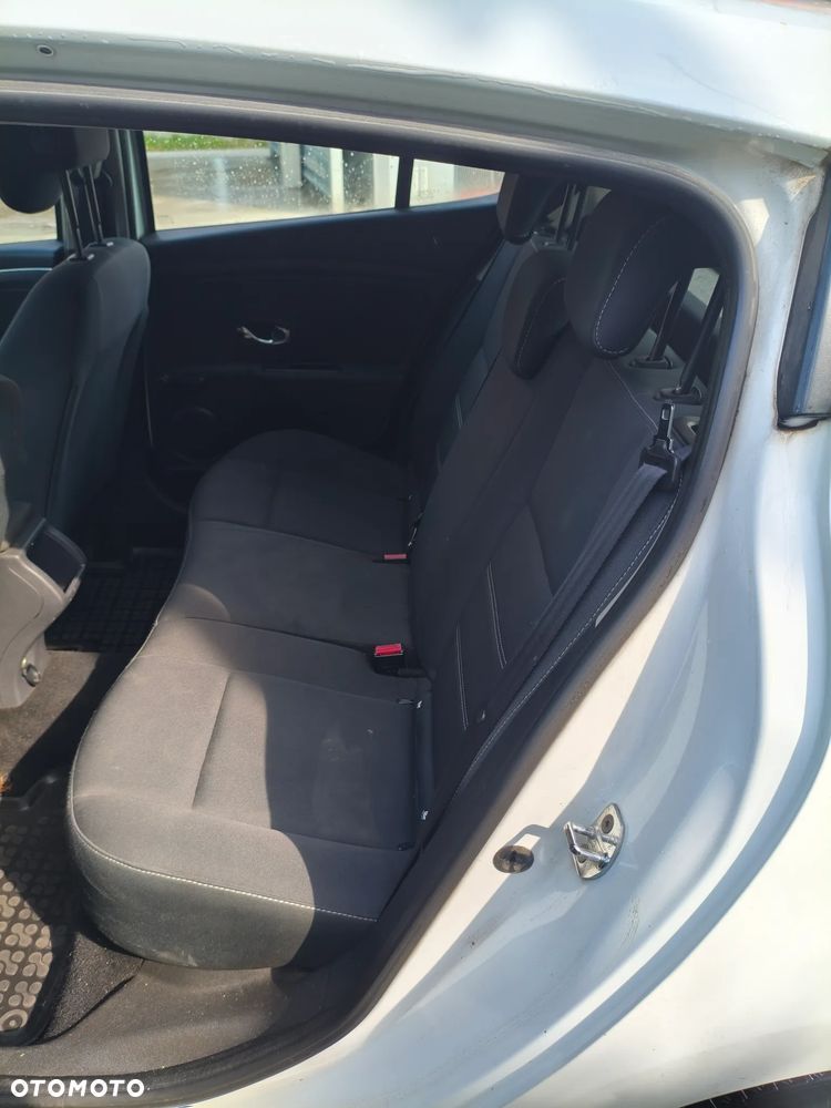Renault Megane 1.5 dCi Limited - 6