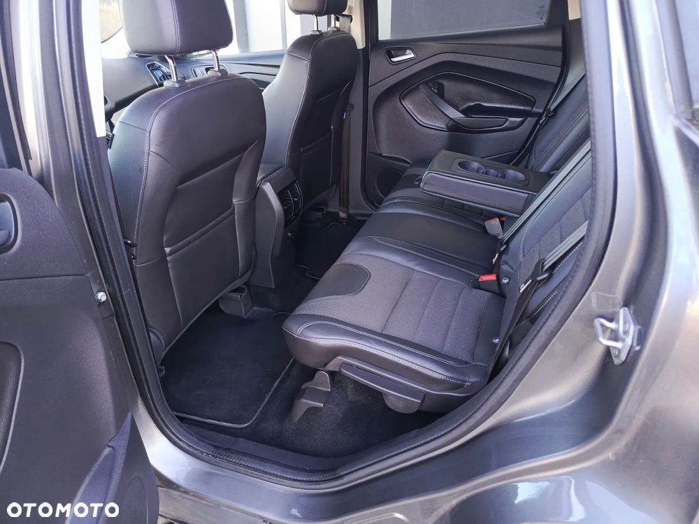 Ford Kuga 1.6 EcoBoost 2x4 Titanium - 12