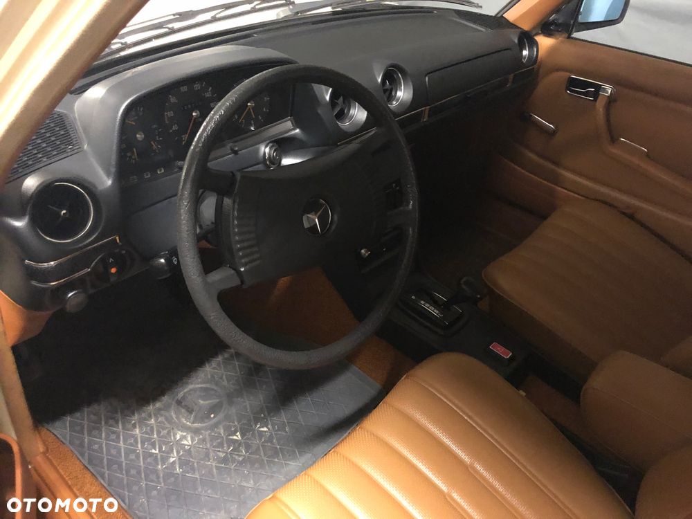 Mercedes-Benz W123 - 3