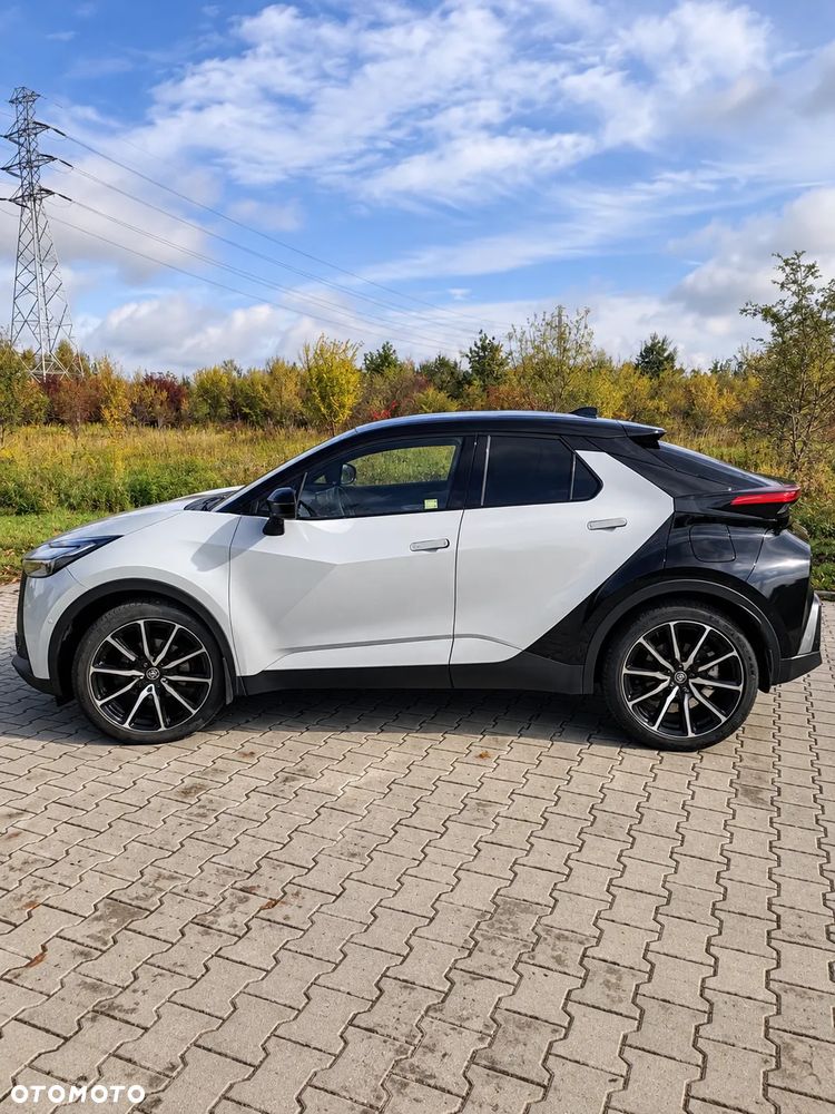 Toyota C-Hr 2023 photo 2