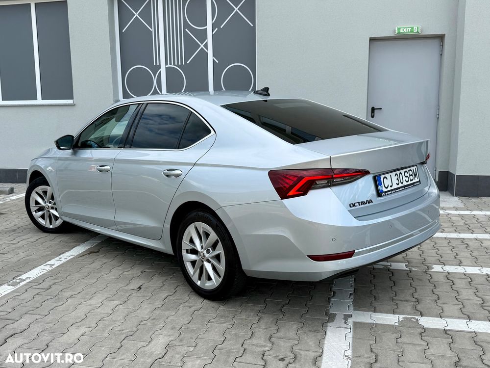 Skoda Octavia 2.0 TDI DSG Premium Edition - 36