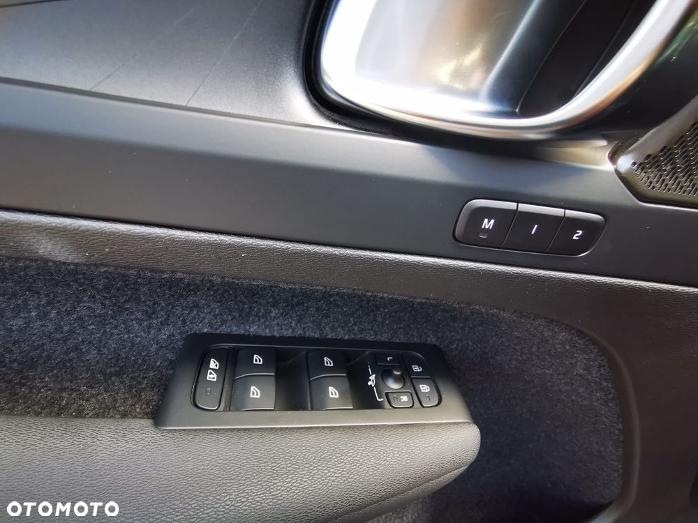 Volvo XC 40 82kWh Recharge Twin AWD Ultimate - 29