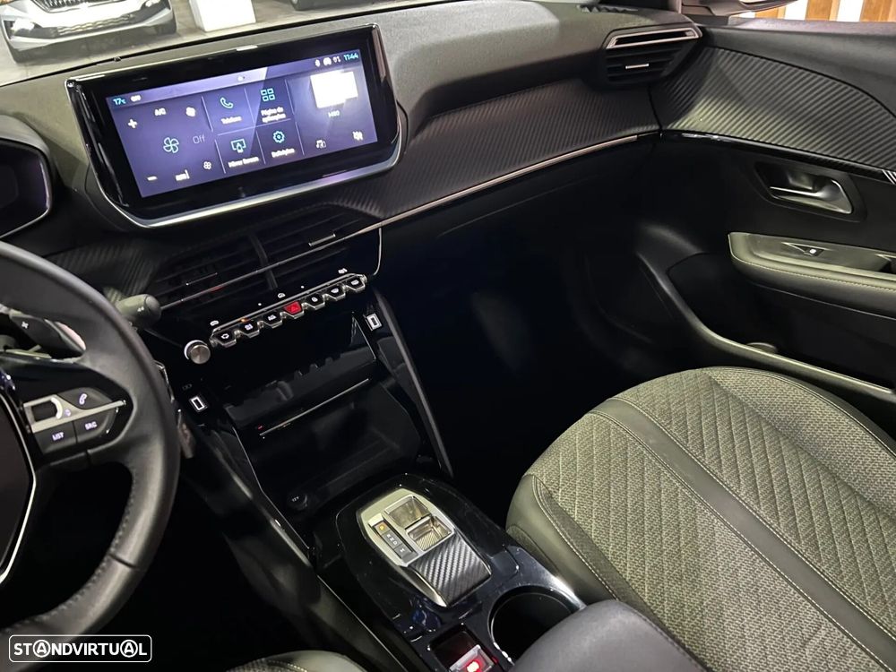 Peugeot 208 1.2 Hybrid Allure e-DCS6 - 20