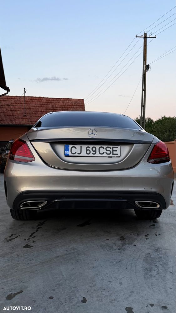 Mercedes-Benz C 200 4Matic 9G-TRONIC AMG Line - 5