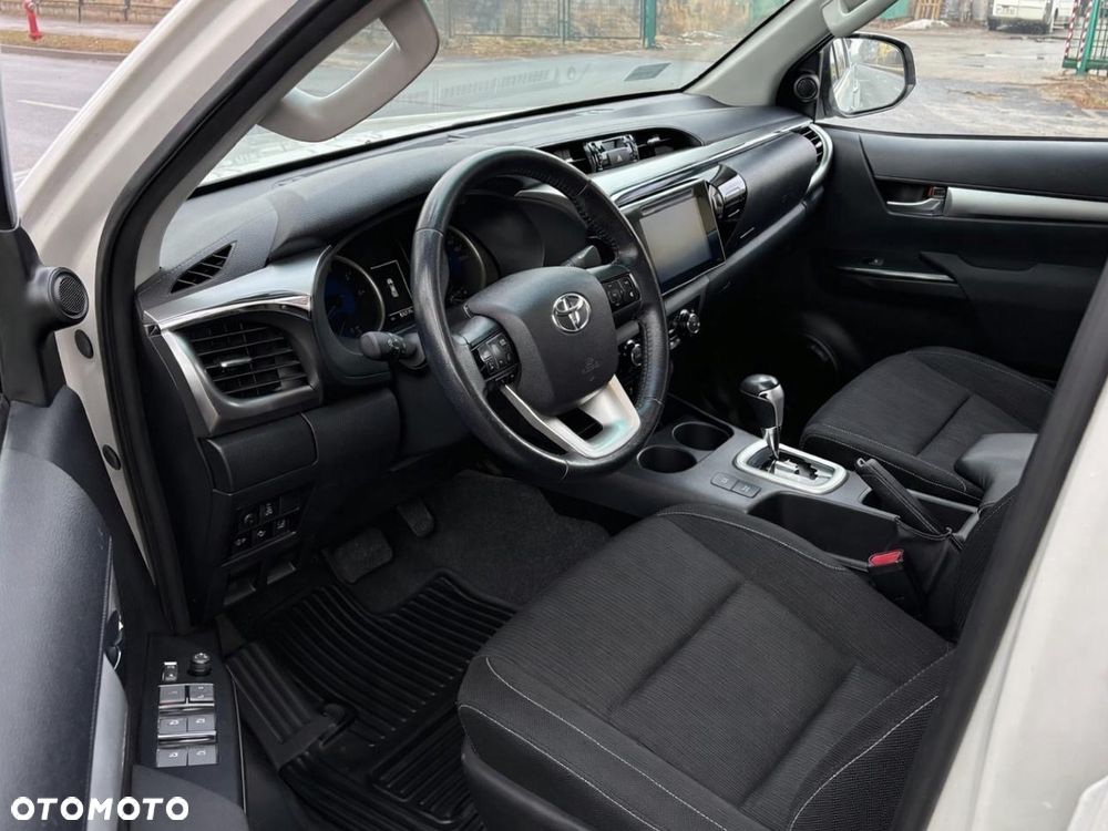 Toyota Hilux 2.4 D-4D Double Cab SR5 4x4 - 12