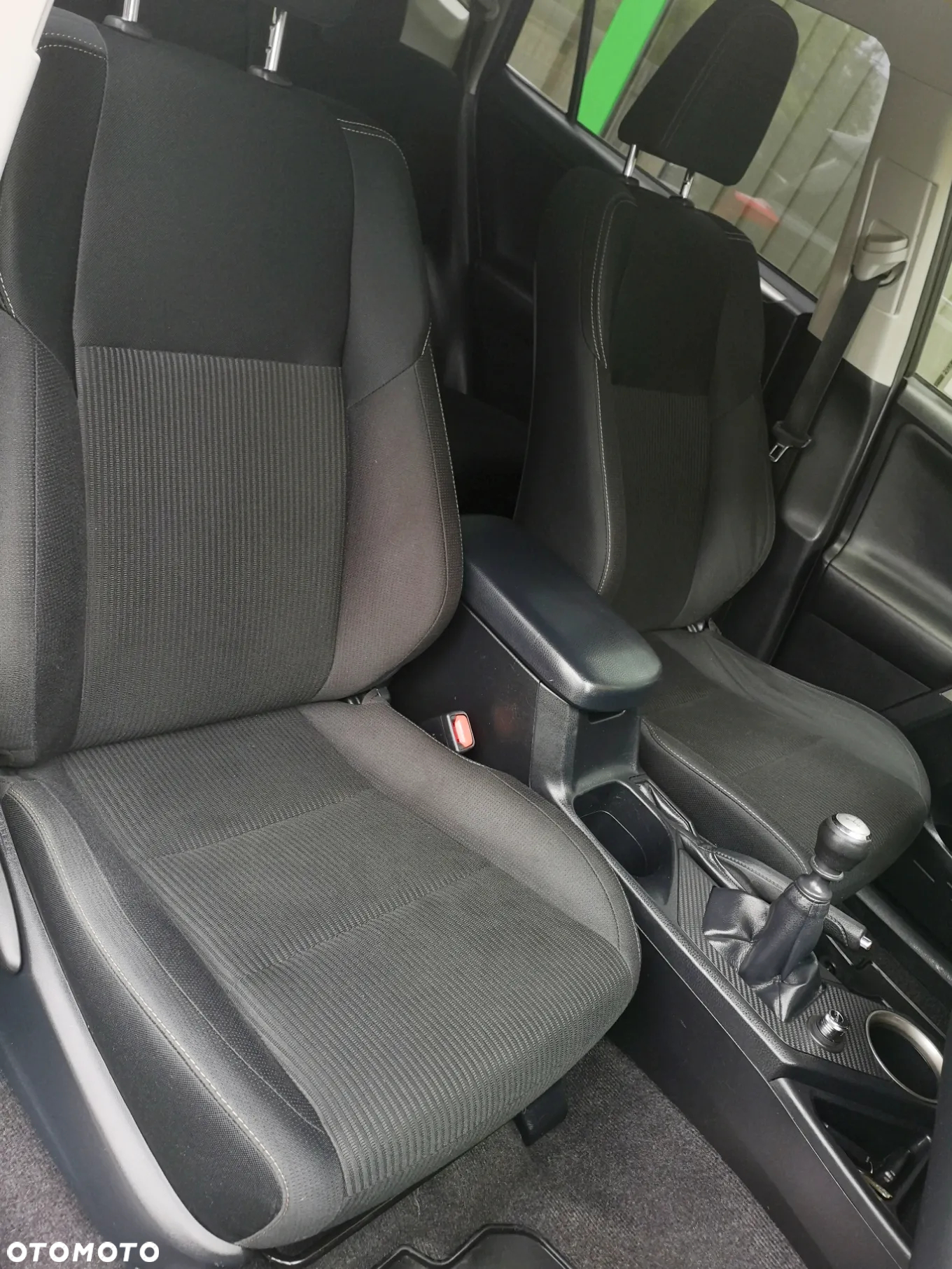 Toyota RAV4 2.0 D-4D Premium - 26