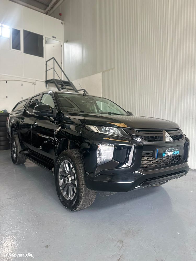 Mitsubishi L200 Pick Up 4x4 S&S Auto Cabine Dupla Base - 22