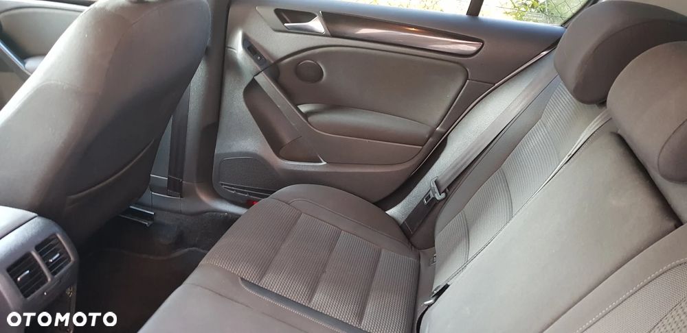 Volkswagen Golf 1.6 TDI Comfortline - 7