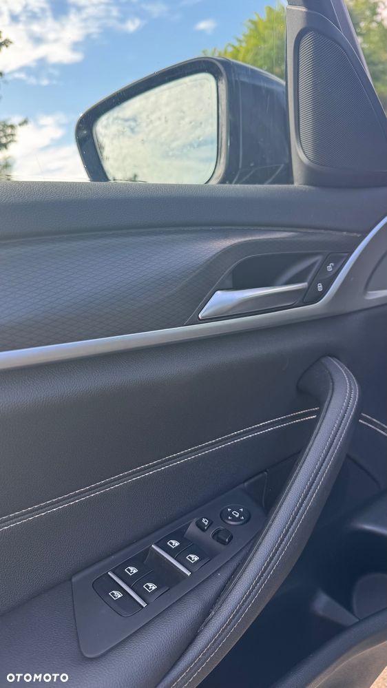 BMW Seria 5 530e M Sport sport - 17