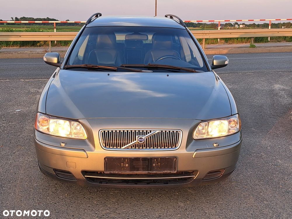 Volvo V70 2.4 - 19