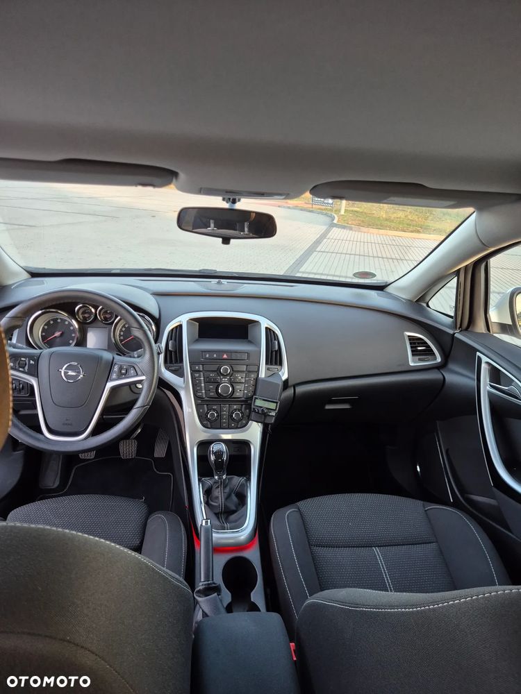Opel Astra - 10