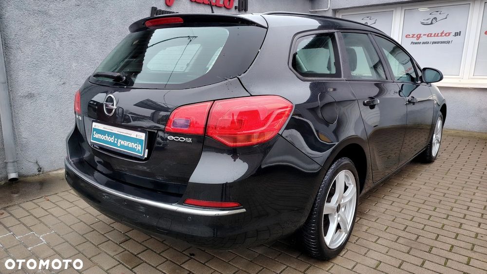 Opel Astra 1.4 T Cosmo - 4