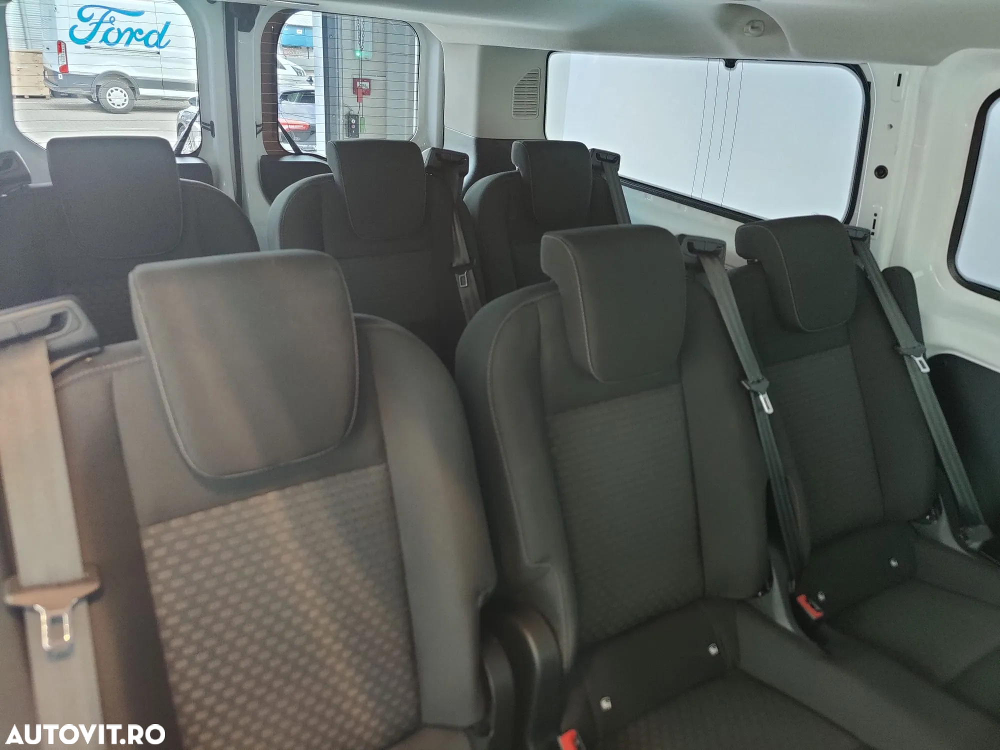Ford Transit Custom Shuttle Bus 320 2.0 EcoBlue MHEV 130 CP L2H1 Trend - 9