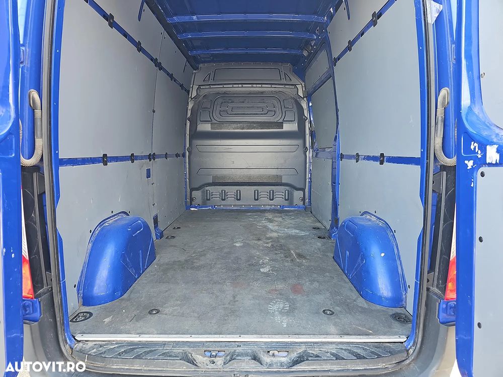 Mercedes-Benz Sprinter 311 - 18