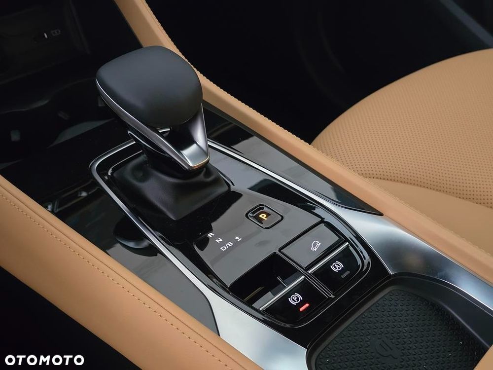 MG HS 1.5T HEV+ Exclusive - 24