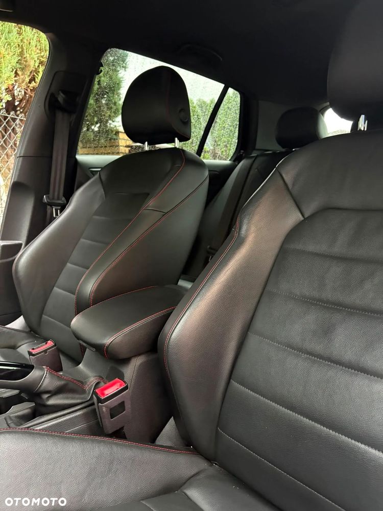 Volkswagen Golf GTI (BlueMotion Technology) Performance - 11