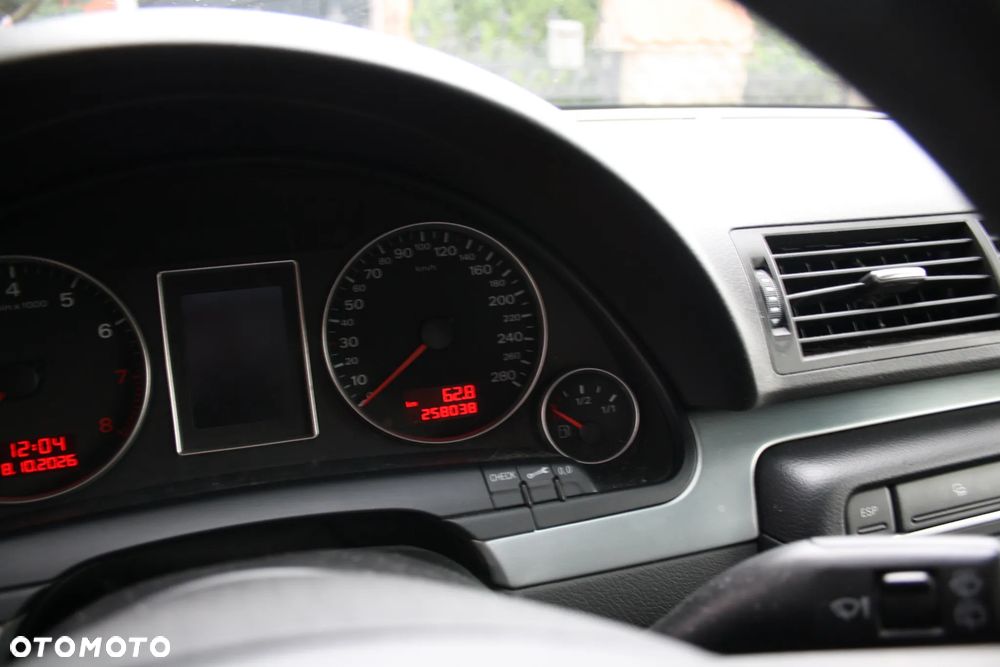 Audi A4 Avant - 15