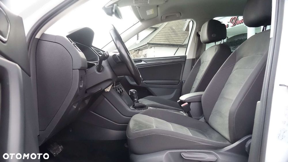 Volkswagen Tiguan - 24