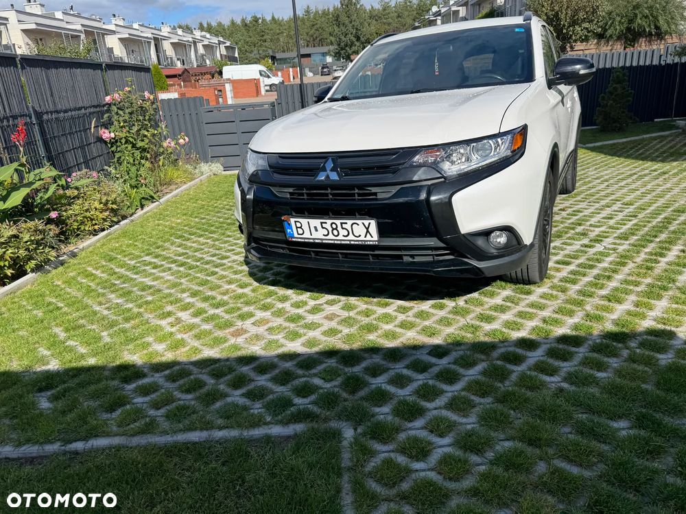 Mitsubishi Outlander - 19