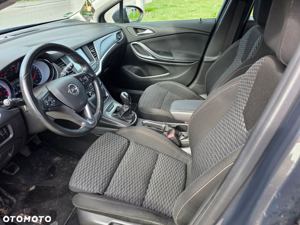 Opel Astra - 11